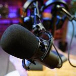 podcast, áudio e legendas